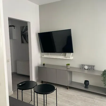 Fancy Apartment Stay-3